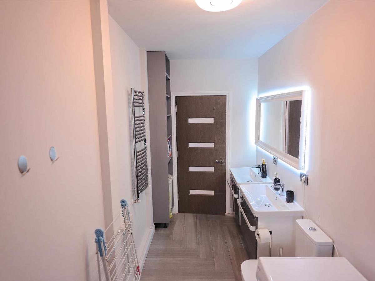 Ase Premium House Villa Suceava Buitenkant foto